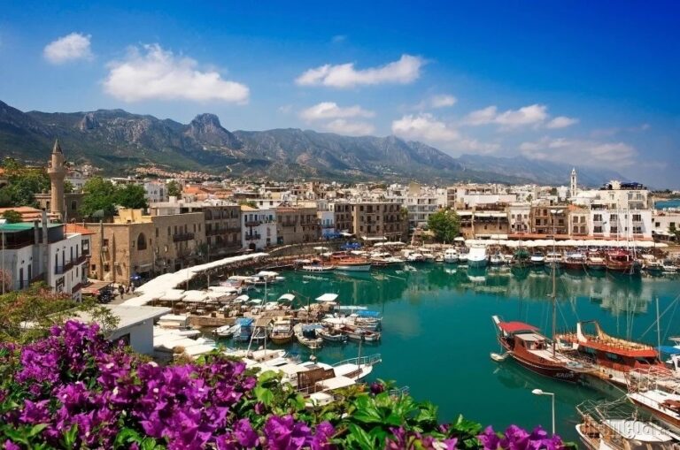 Кипр возобновляет выдачу туристических виз россиянам