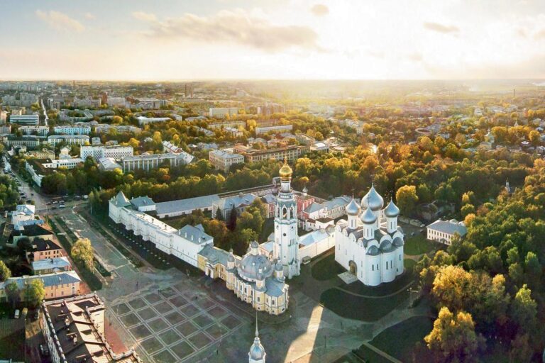 В Вологодской области намерены развивать кластер водного туризма и вотчину Деда Мороза