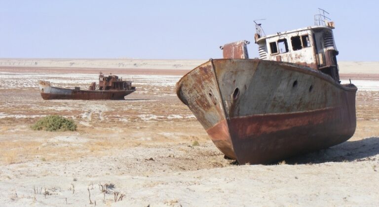 Каспий может ждать повторение катастрофы на Аральском море, считают в ЕС