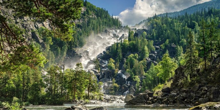 Интересные водопады на Алтае