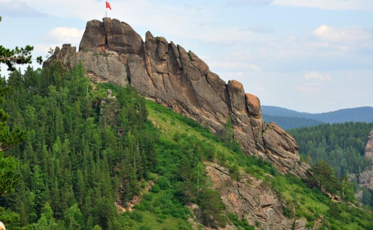 Национальный парк «Красноярские столбы» идет на новый рекорд по посещаемости