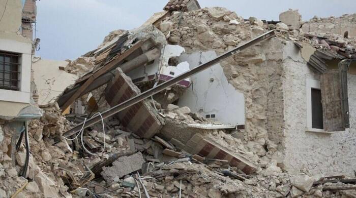 В результате землетрясения в Иране пострадали более 800 человек