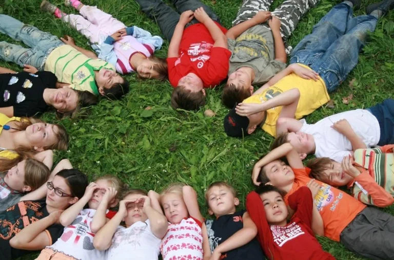 Порядка 70 тысяч детей смогут отдохнуть в лагерях дневного пребывания в Подмосковье летом