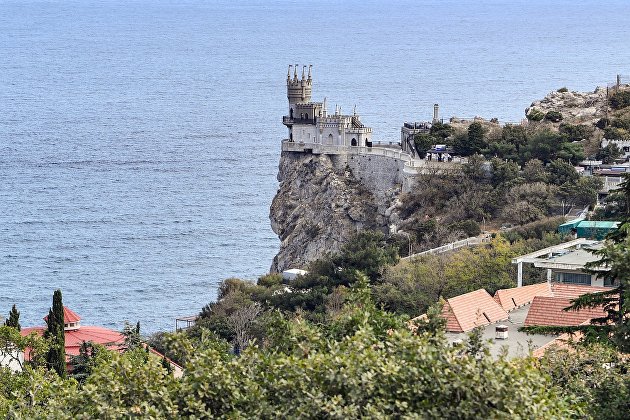 Туристы России всё чаще бронируют отели в Крыму на лето